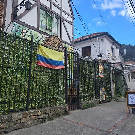 Portelli Hostal Zona G- Para Extranjeros Bogotá Exteriör bild
