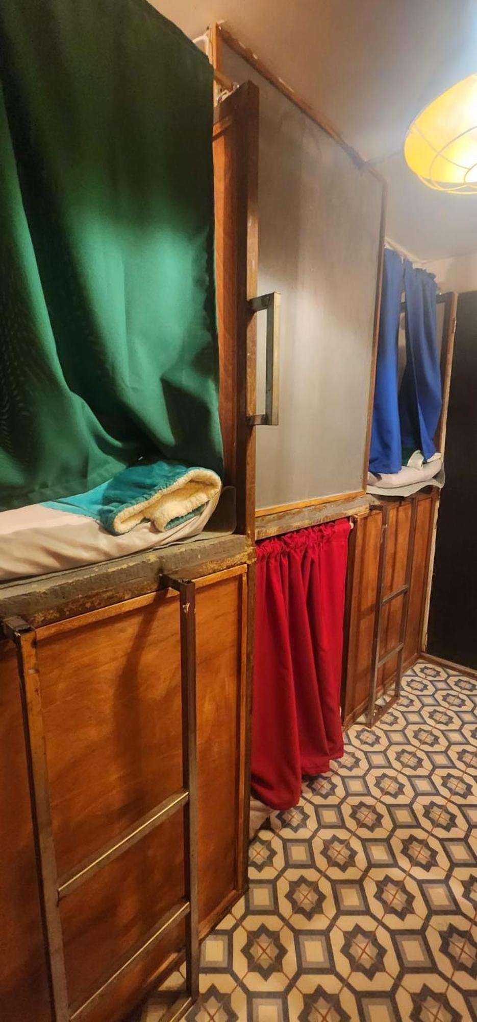 Portelli Hostal Zona G- Para Extranjeros Bogotá Exteriör bild