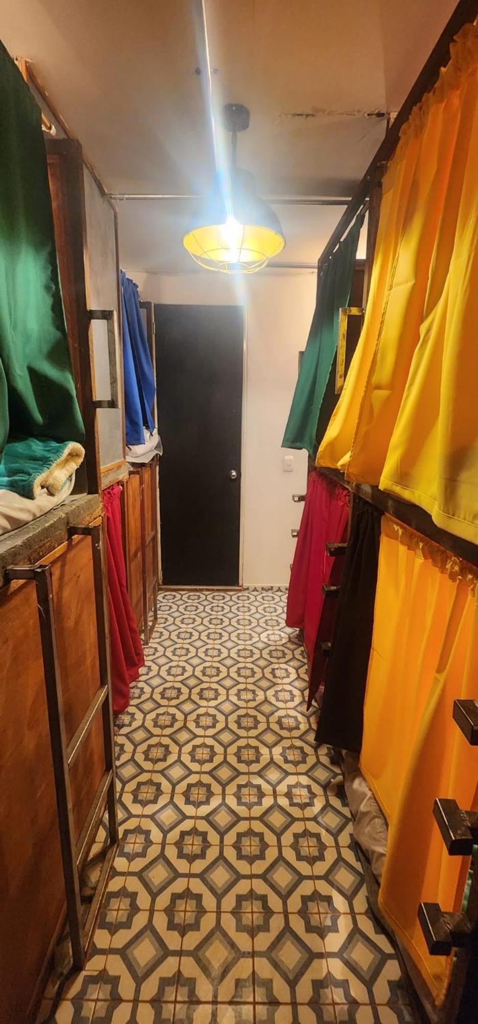 Portelli Hostal Zona G- Para Extranjeros Bogotá Exteriör bild
