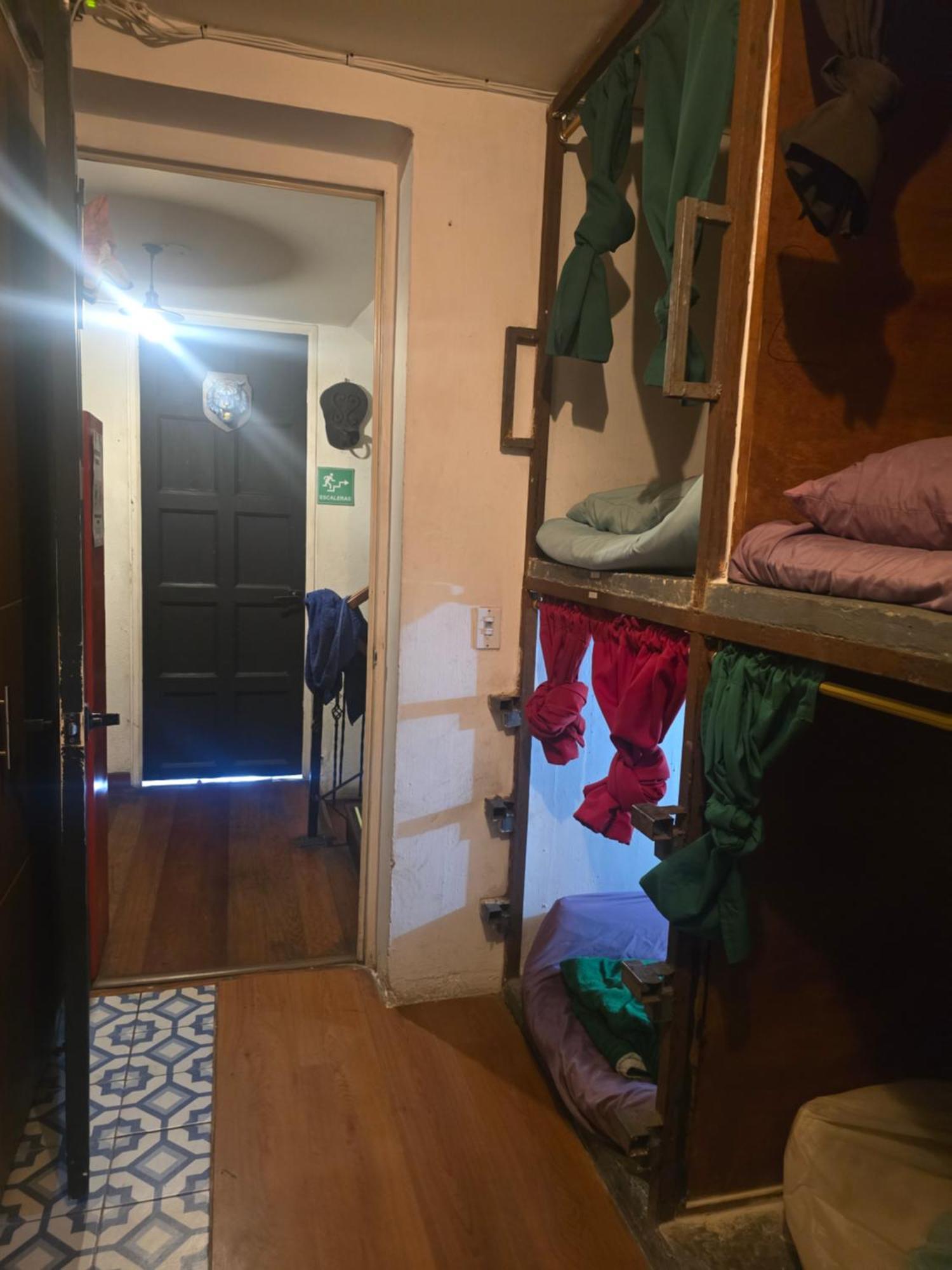 Portelli Hostal Zona G- Para Extranjeros Bogotá Exteriör bild