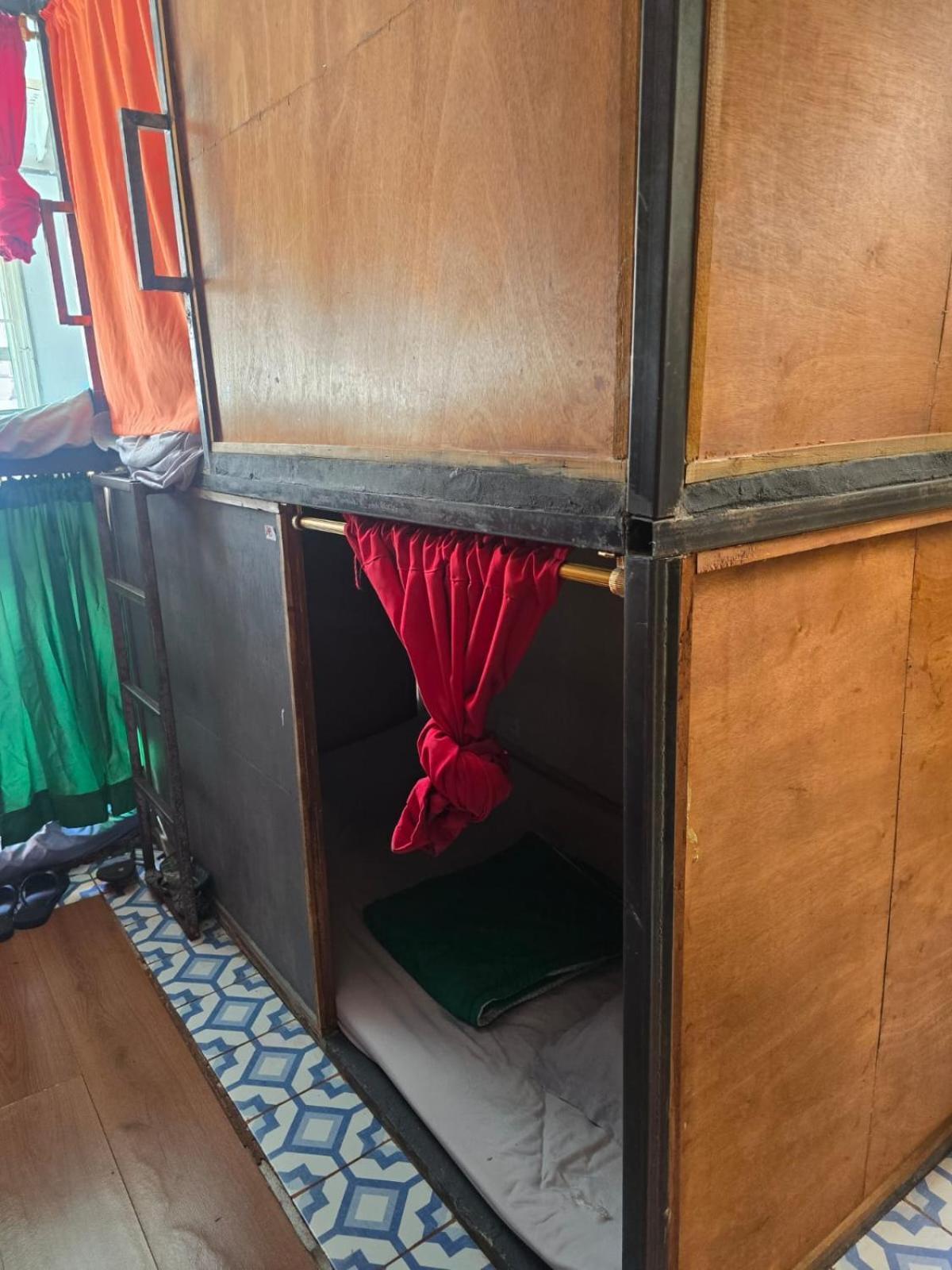 Portelli Hostal Zona G- Para Extranjeros Bogotá Exteriör bild