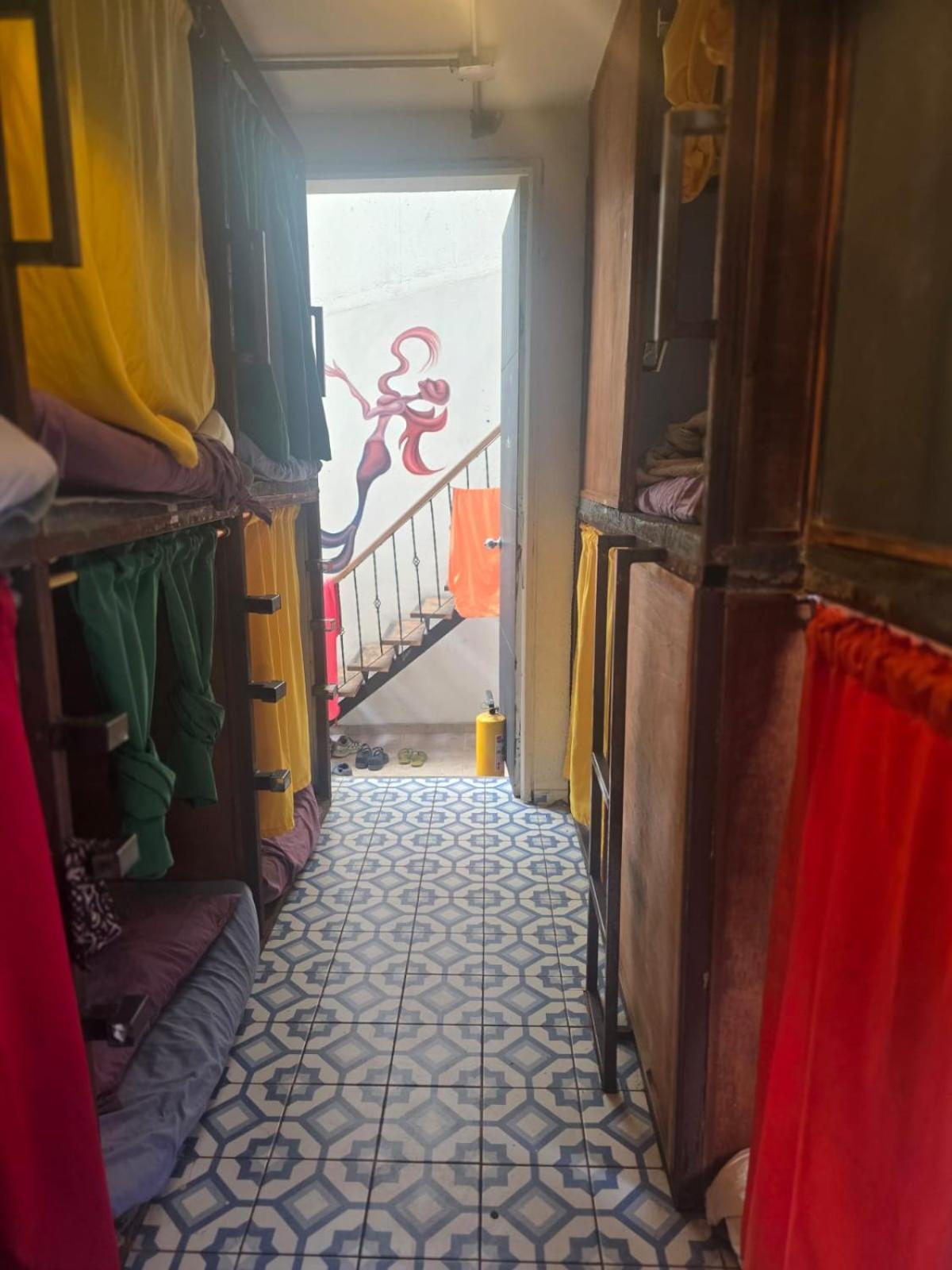 Portelli Hostal Zona G- Para Extranjeros Bogotá Exteriör bild