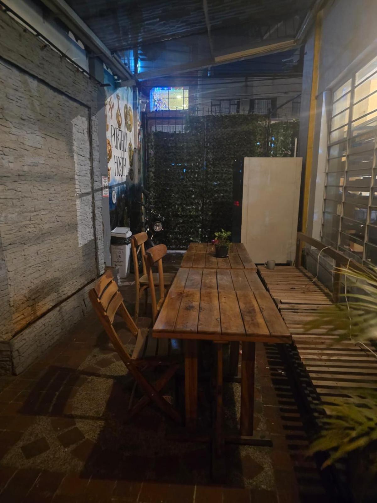 Portelli Hostal Zona G- Para Extranjeros Bogotá Exteriör bild