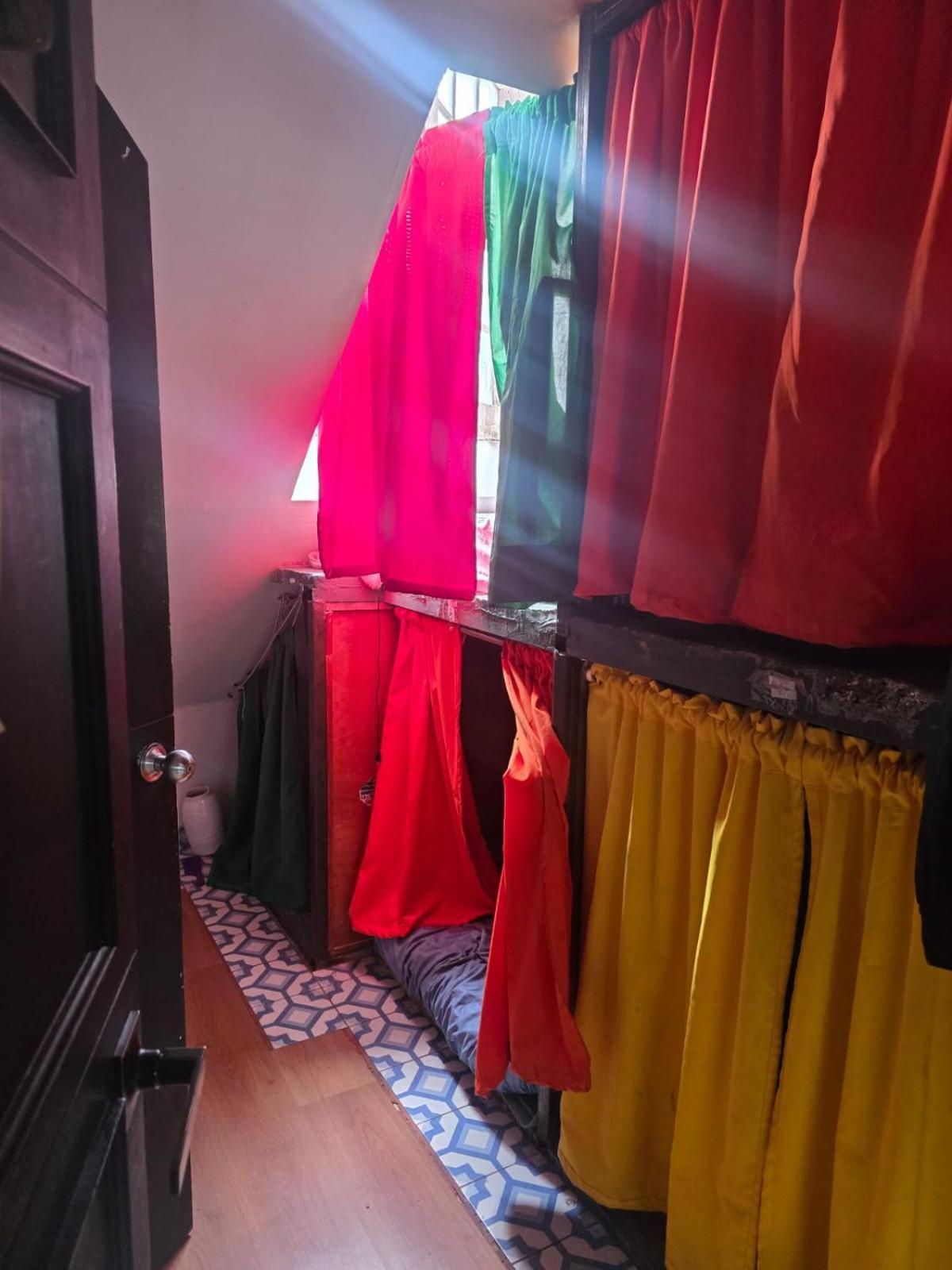 Portelli Hostal Zona G- Para Extranjeros Bogotá Exteriör bild